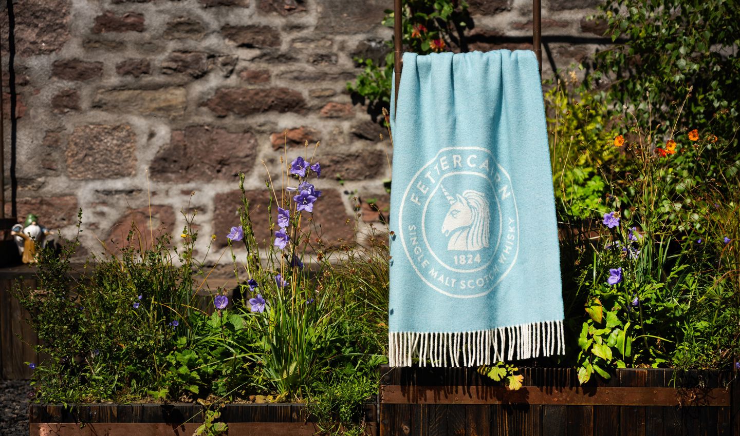 Fettercairn Logo Blanket (3)